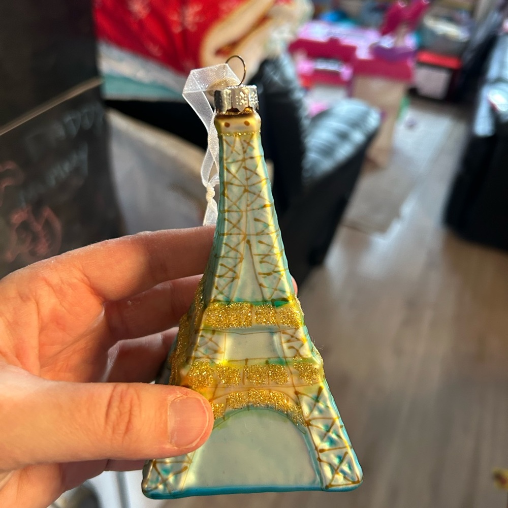 Blown glass Eiffel Tower Christmas ornament EUC